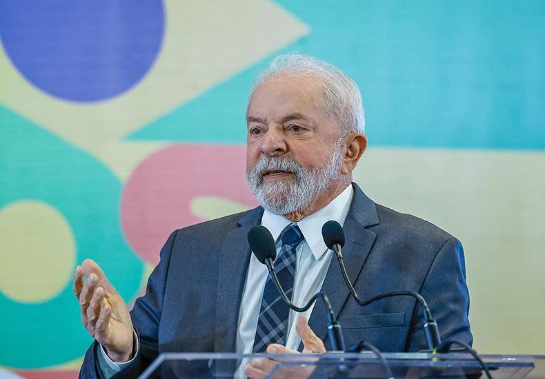 Revogação de decretos restringe Armas, restabelece Fundo Amazônia e freia venda de estatais