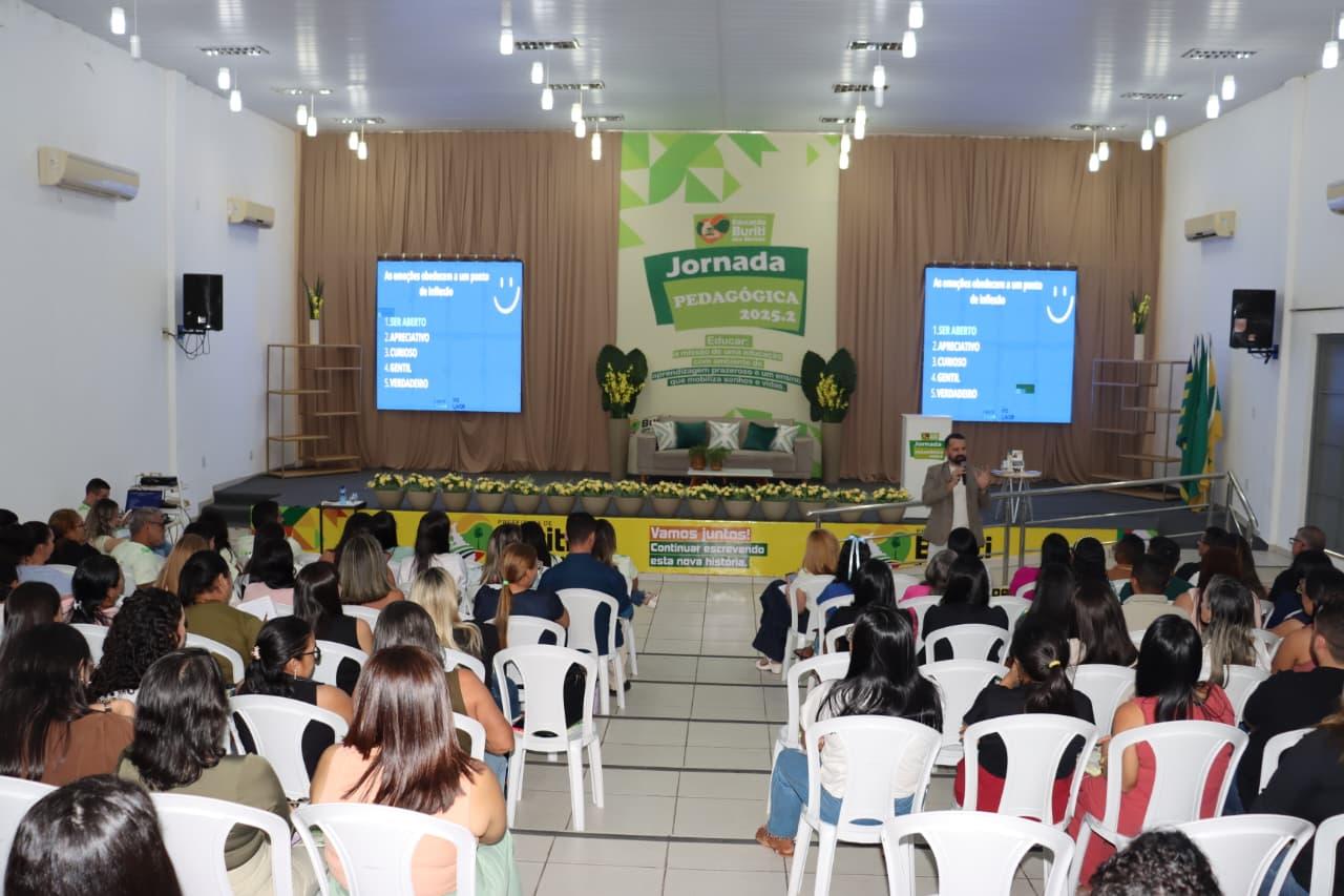 Buriti dos Montes abre Jornada Pedagógica 2025.2 com foco em educação que inspira e transforma